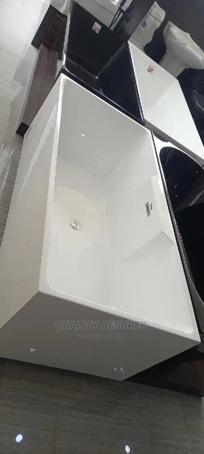 Square Standing Bathub