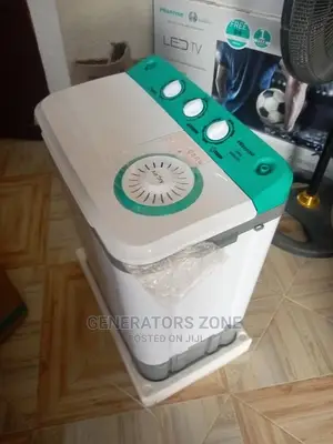 White| Hisense Top Load 5kg Washing Machine-Twin Tub