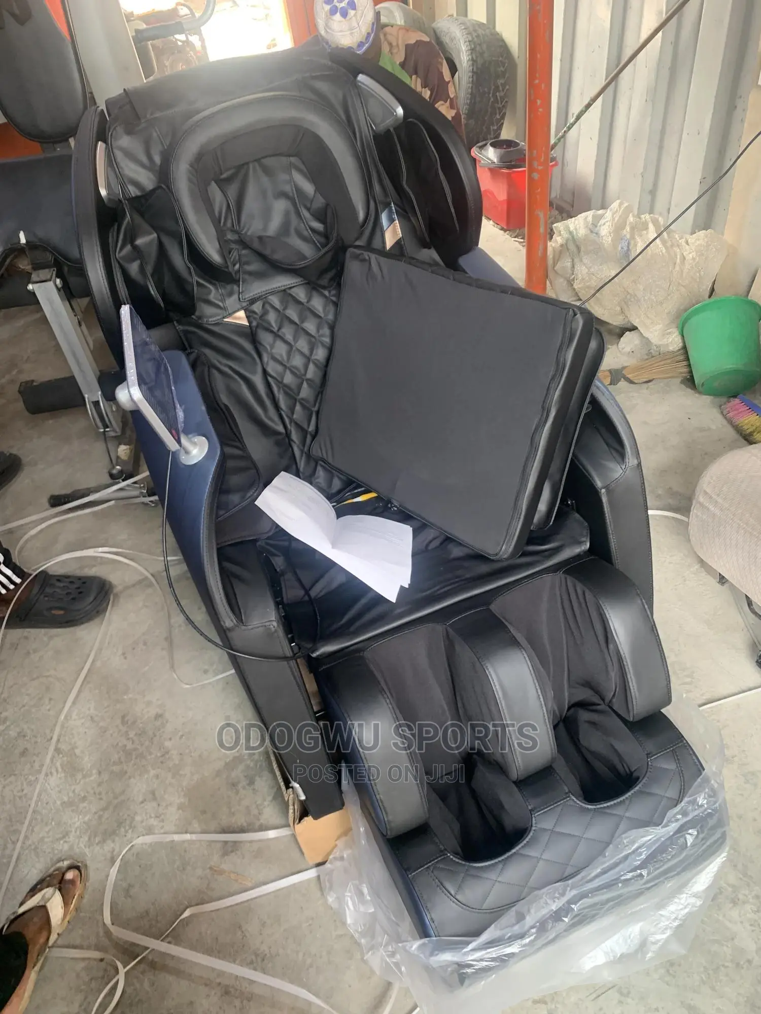 Luxury Massage Chair (Osun)