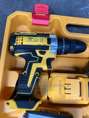 36 Volts Dewalt Drill and Screw Machine