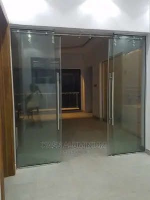 10mm Sliding Door