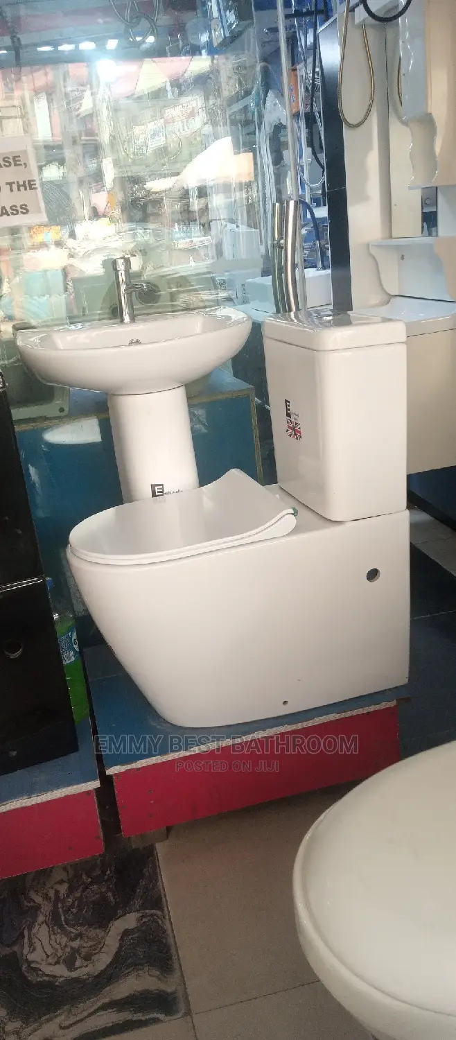 Masters Wc Set With the Wash Hand Basin