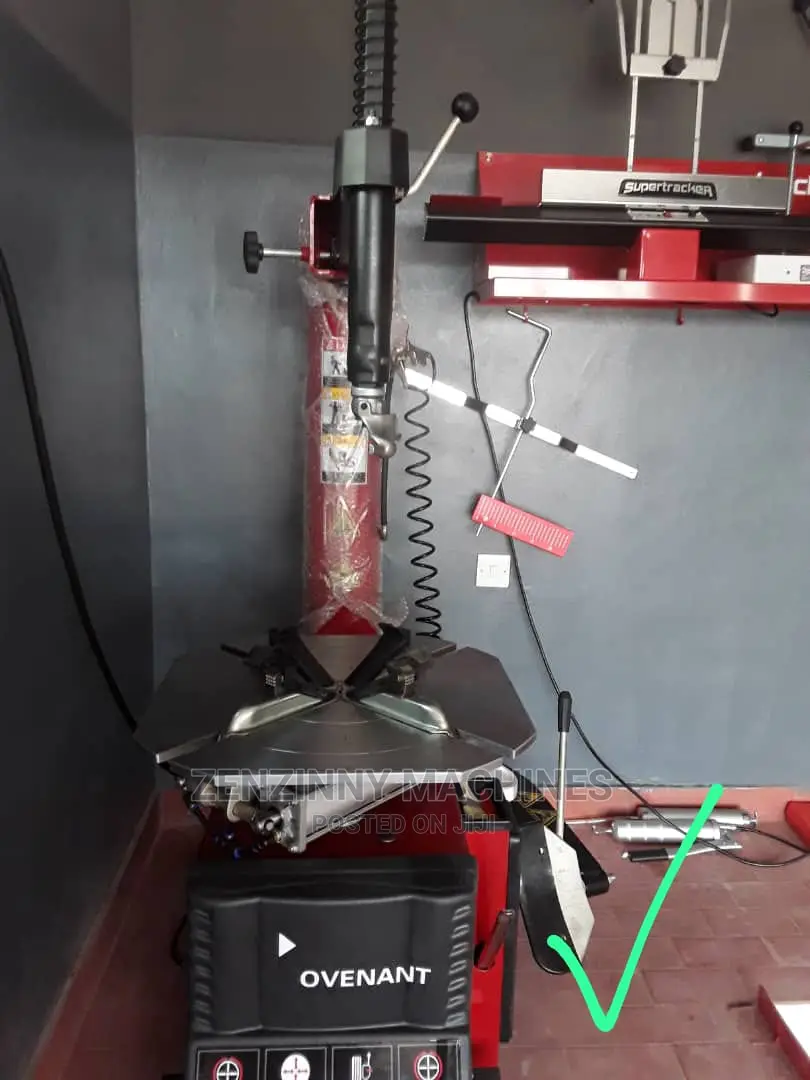 Automatic Tyre Changer