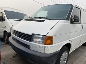 Volkswagen Transporter 2003 White
