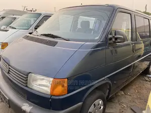 Volkswagen Transporter 2005 Blue