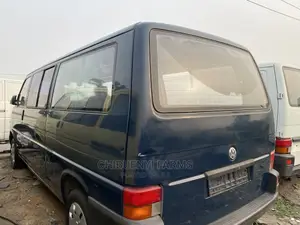 Volkswagen Transporter 2005 Blue