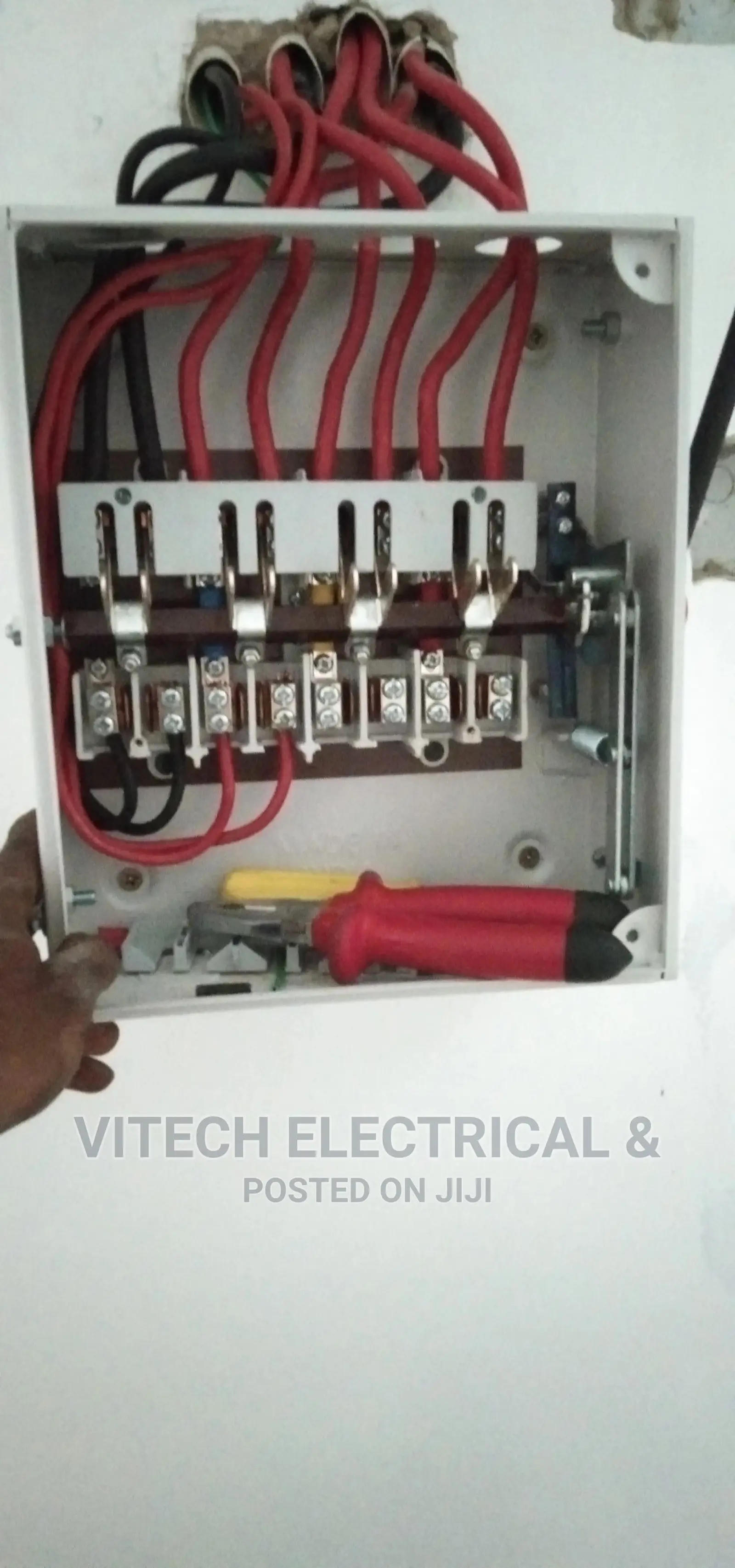 Professional Electrician and Solar Expert