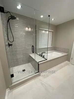 Hingedoor Shower Cubicle