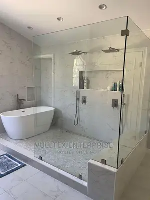 Plain Shower Cubicle