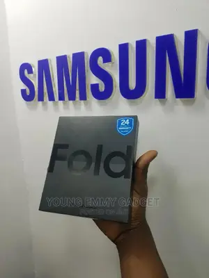 New Samsung Galaxy Z Fold4 256 GB Black