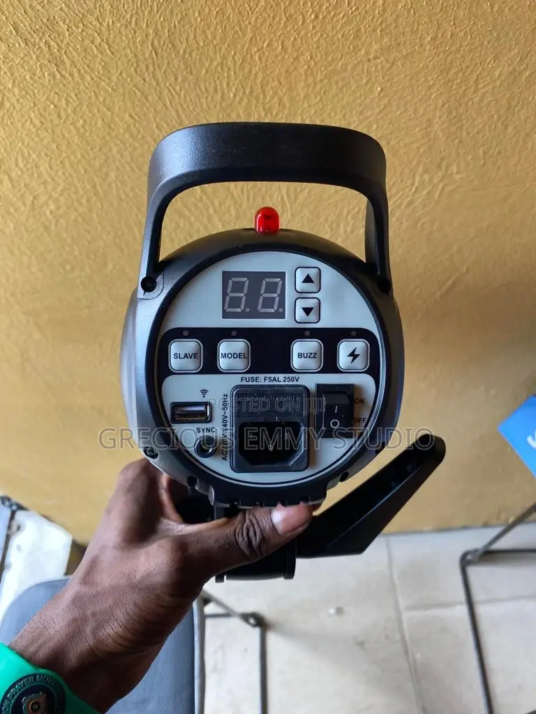 Godox Sk300 Studio Flash
