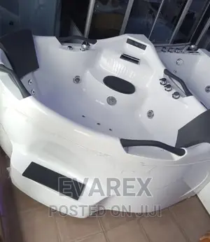 Luxury Angle Jacuzzi Bathtub With Step.