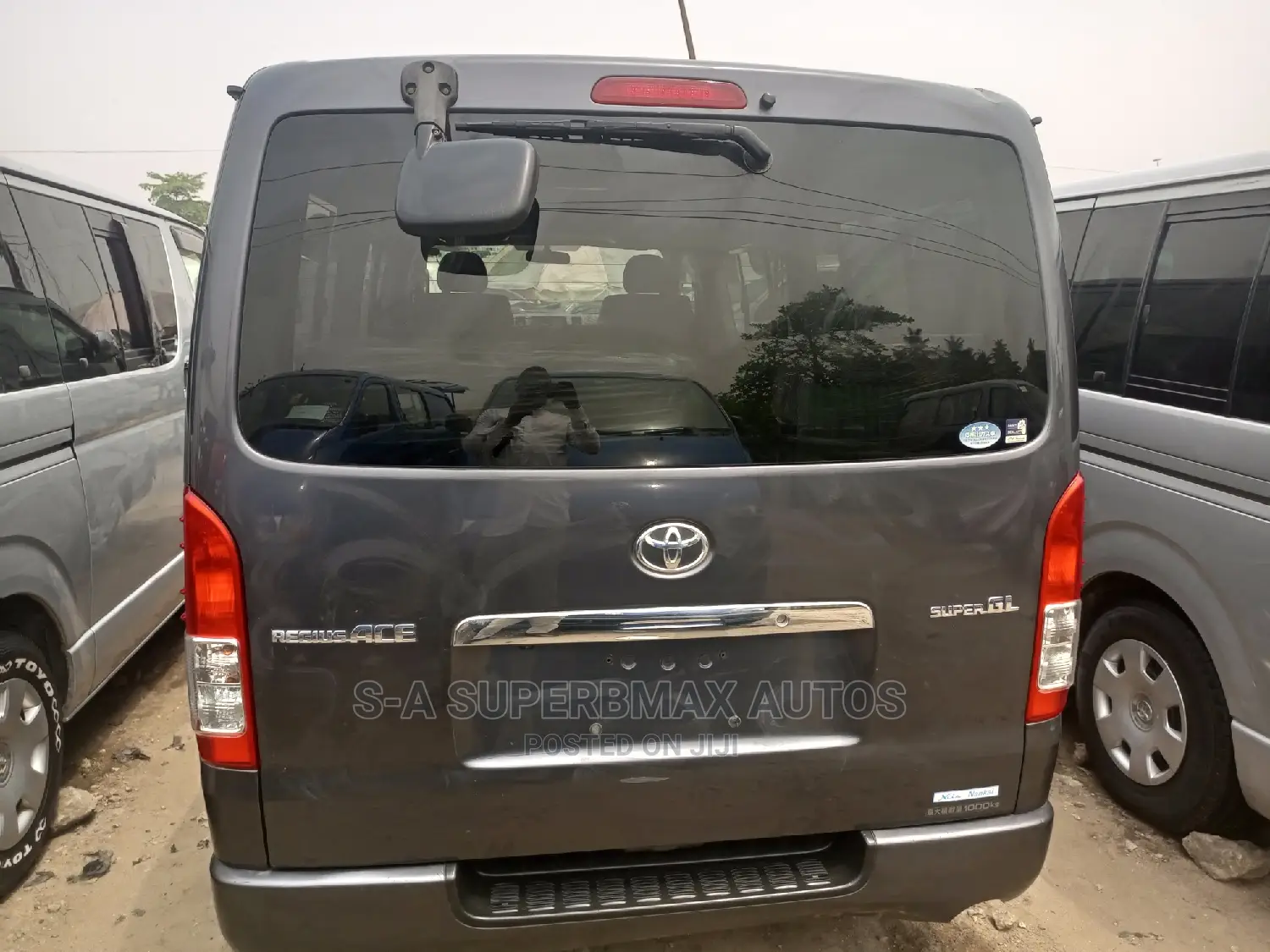 Toyota HiAce 2011 Grey