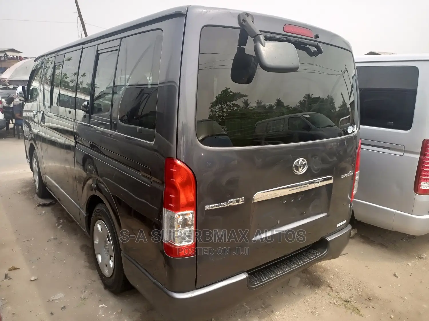 Toyota HiAce 2011 Grey
