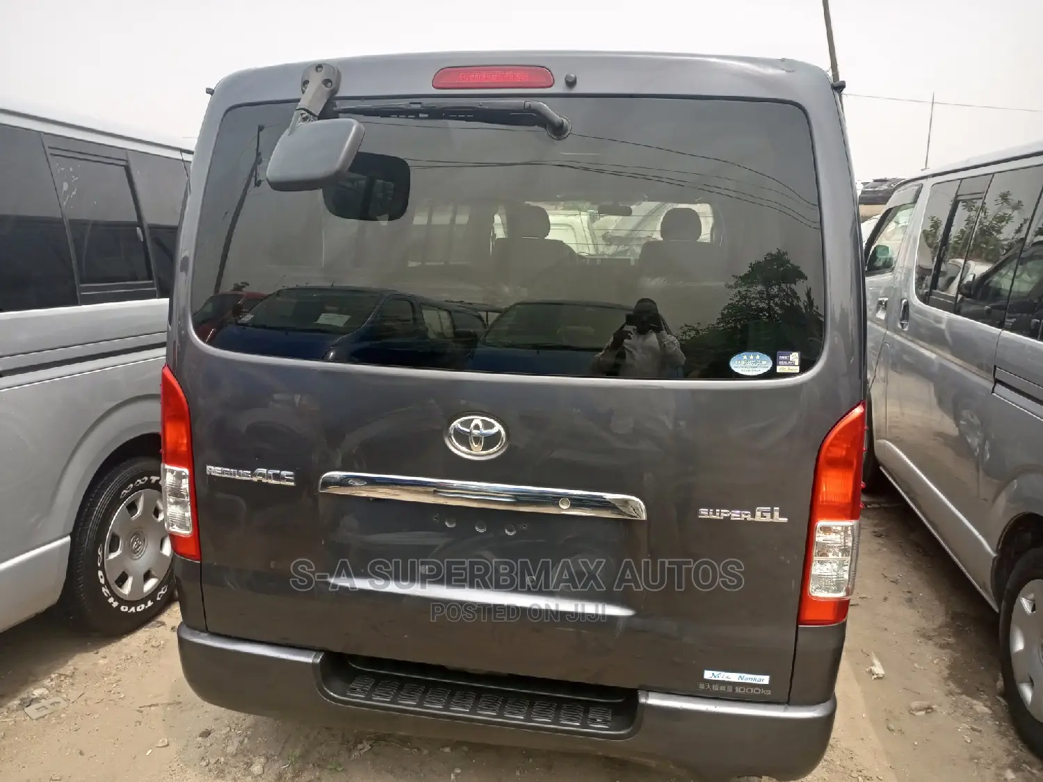 Toyota HiAce 2011 Grey