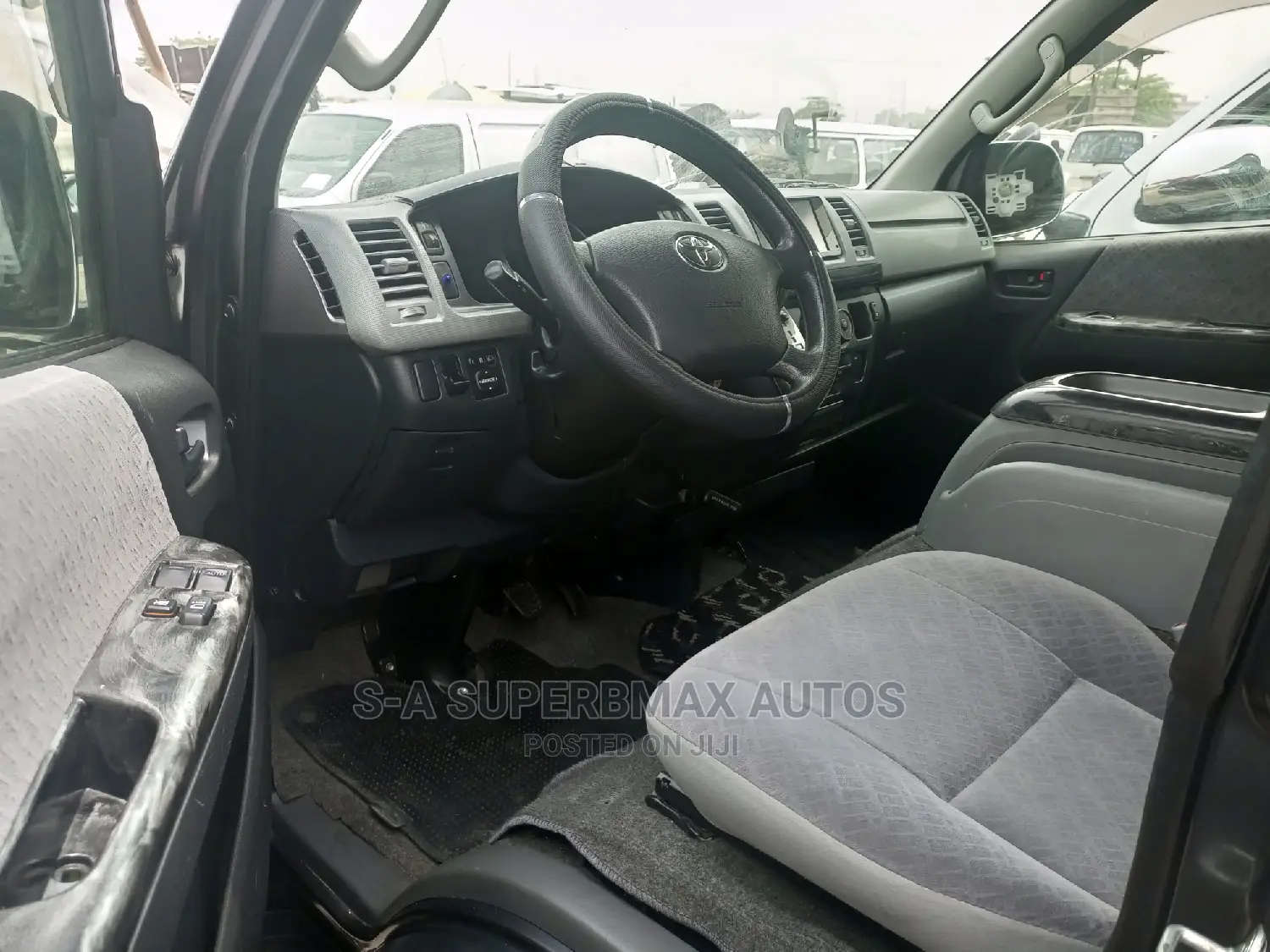 Toyota HiAce 2011 Grey