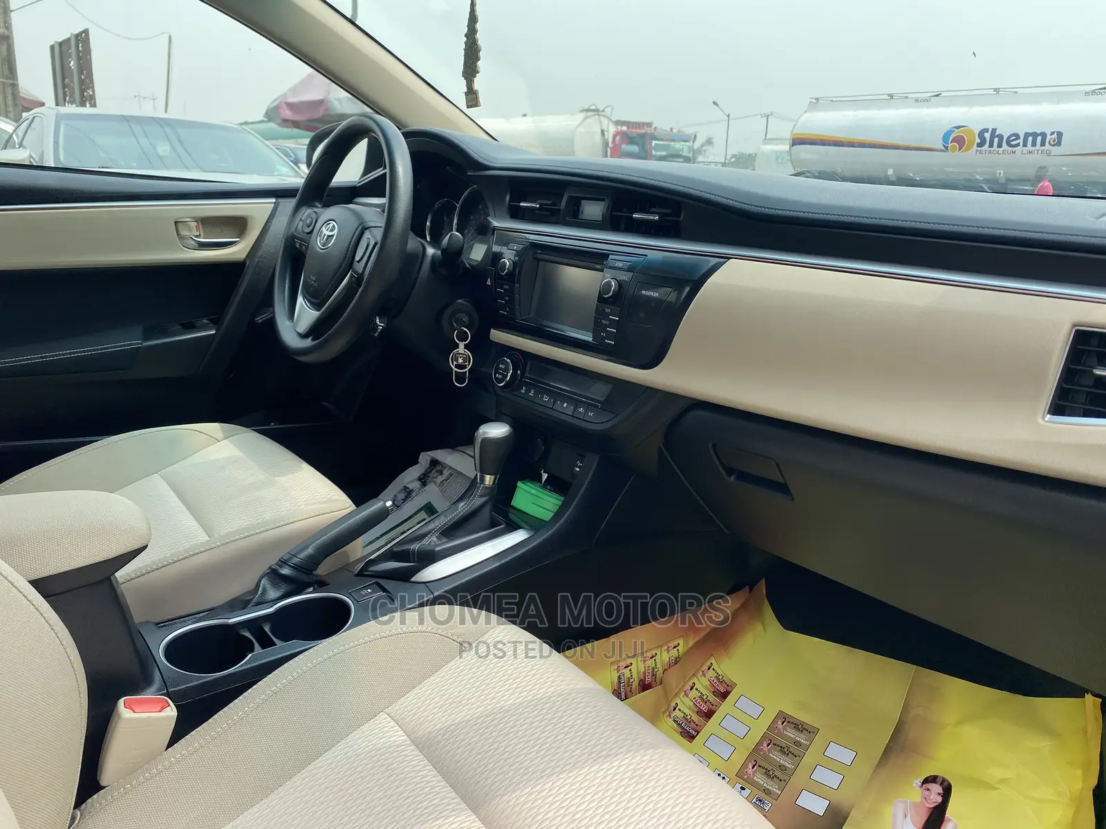 Toyota Corolla 2016 Red