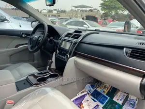 Toyota Camry 2012 Silver