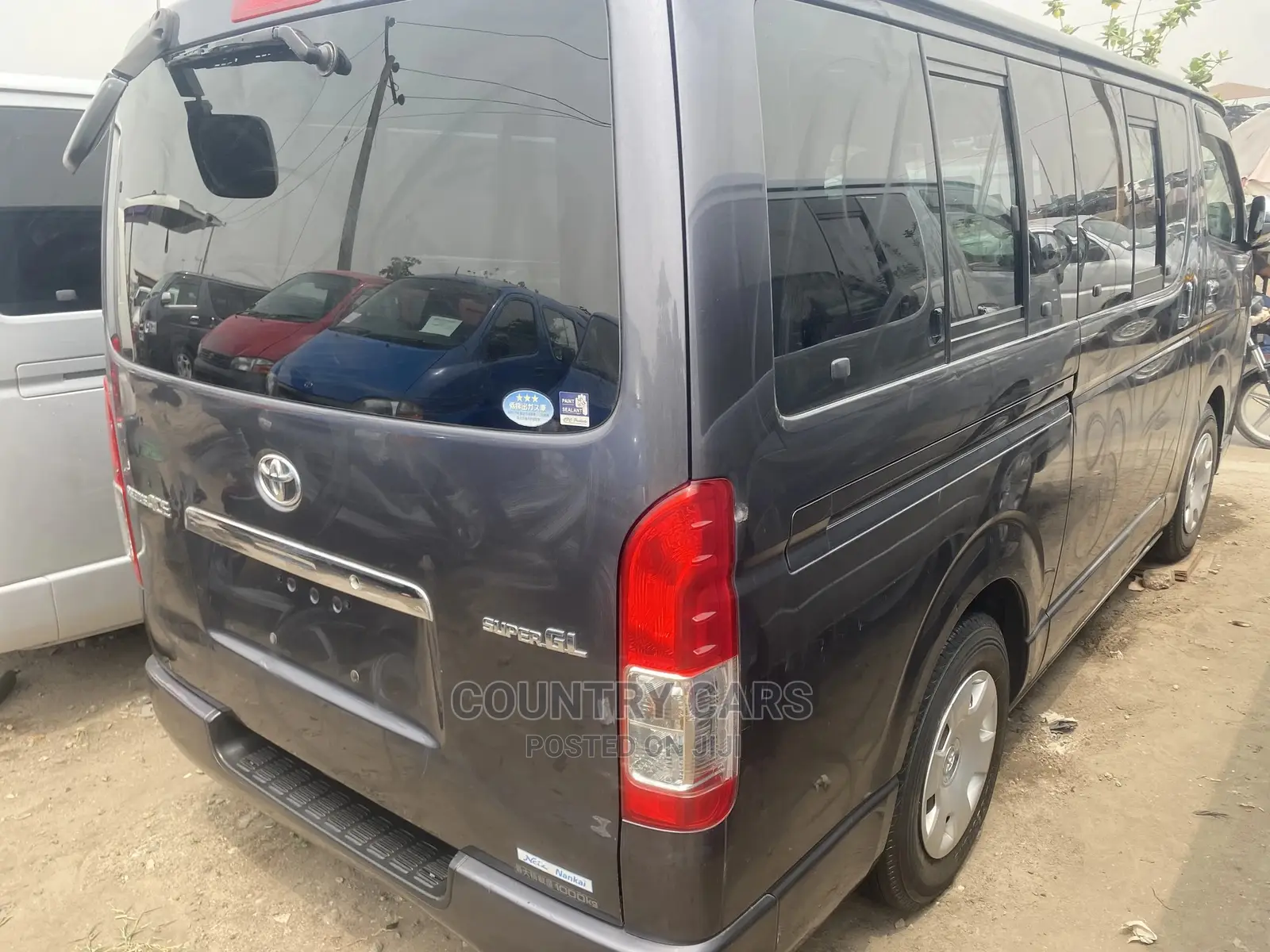 Toyota HiAce 2010 Grey