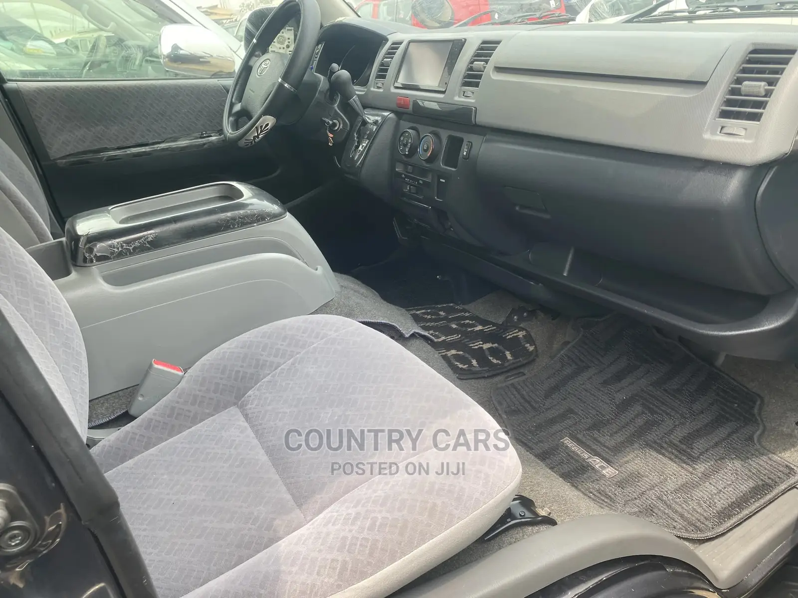 Toyota HiAce 2010 Grey