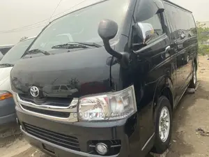 Toyota HiAce 2010 Black