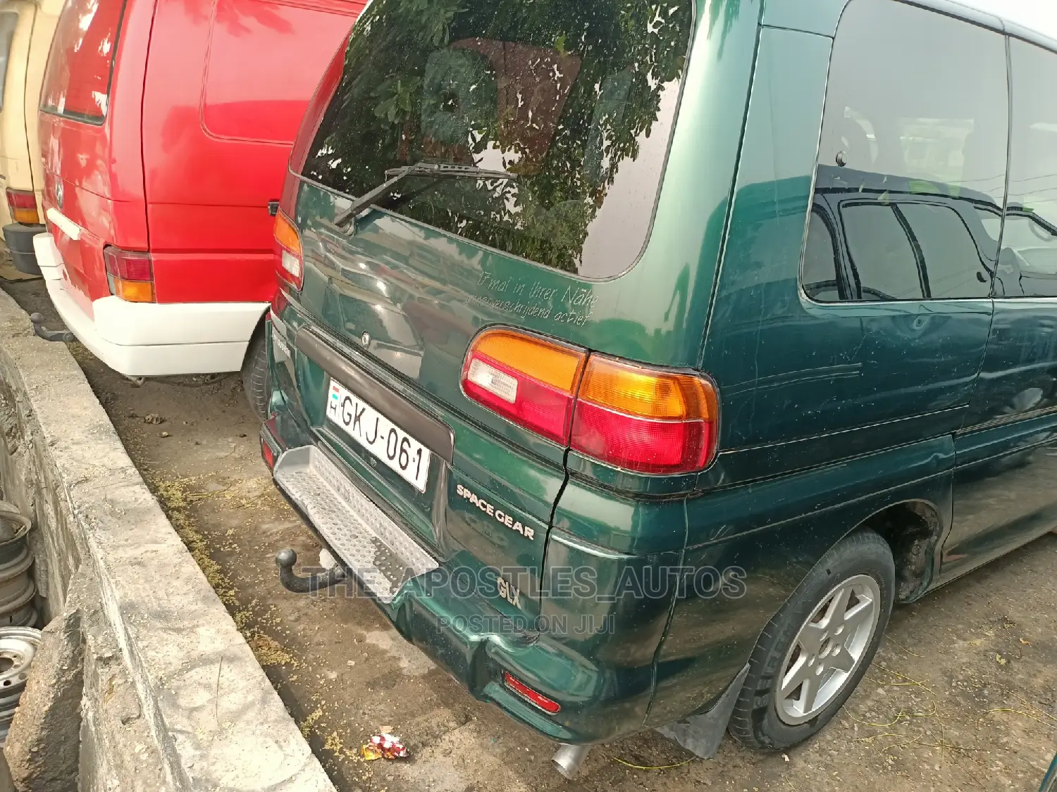 Mitsubishi Space Gear 2005 Green