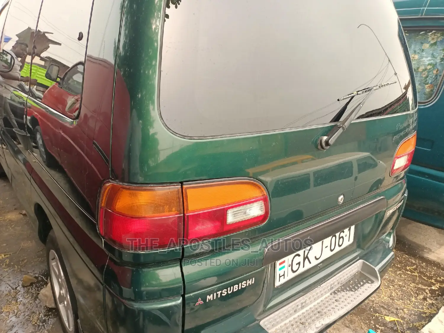 Mitsubishi Space Gear 2005 Green