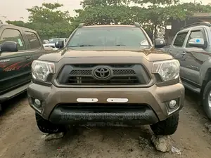 Toyota Tacoma 2015 Gray