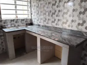 Kitchen Countertop Finishing MB2