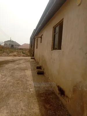 Furnished 2bdrm Block of Flats in Magboro, Obafemi-Owode for sale