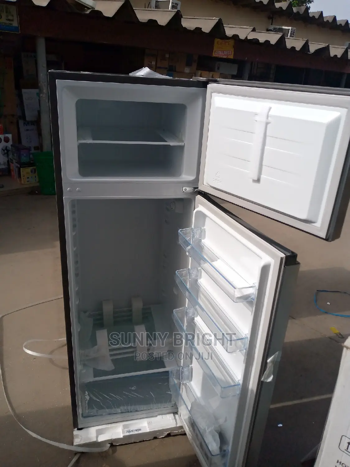 Hisense Fridge 240 Liters