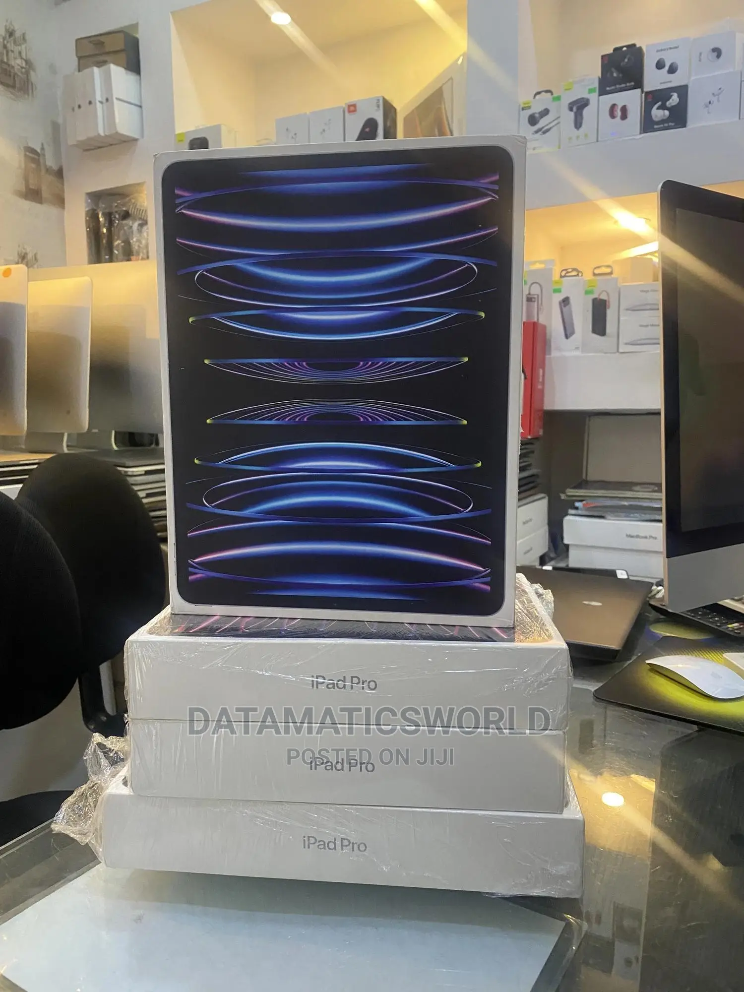 New Apple iPad Pro 12.9 (2022) 512 GB Gray