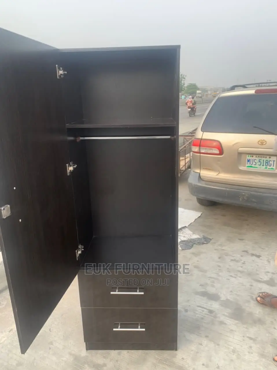 Unique and Portable 2ft by 6ft Wardrobe