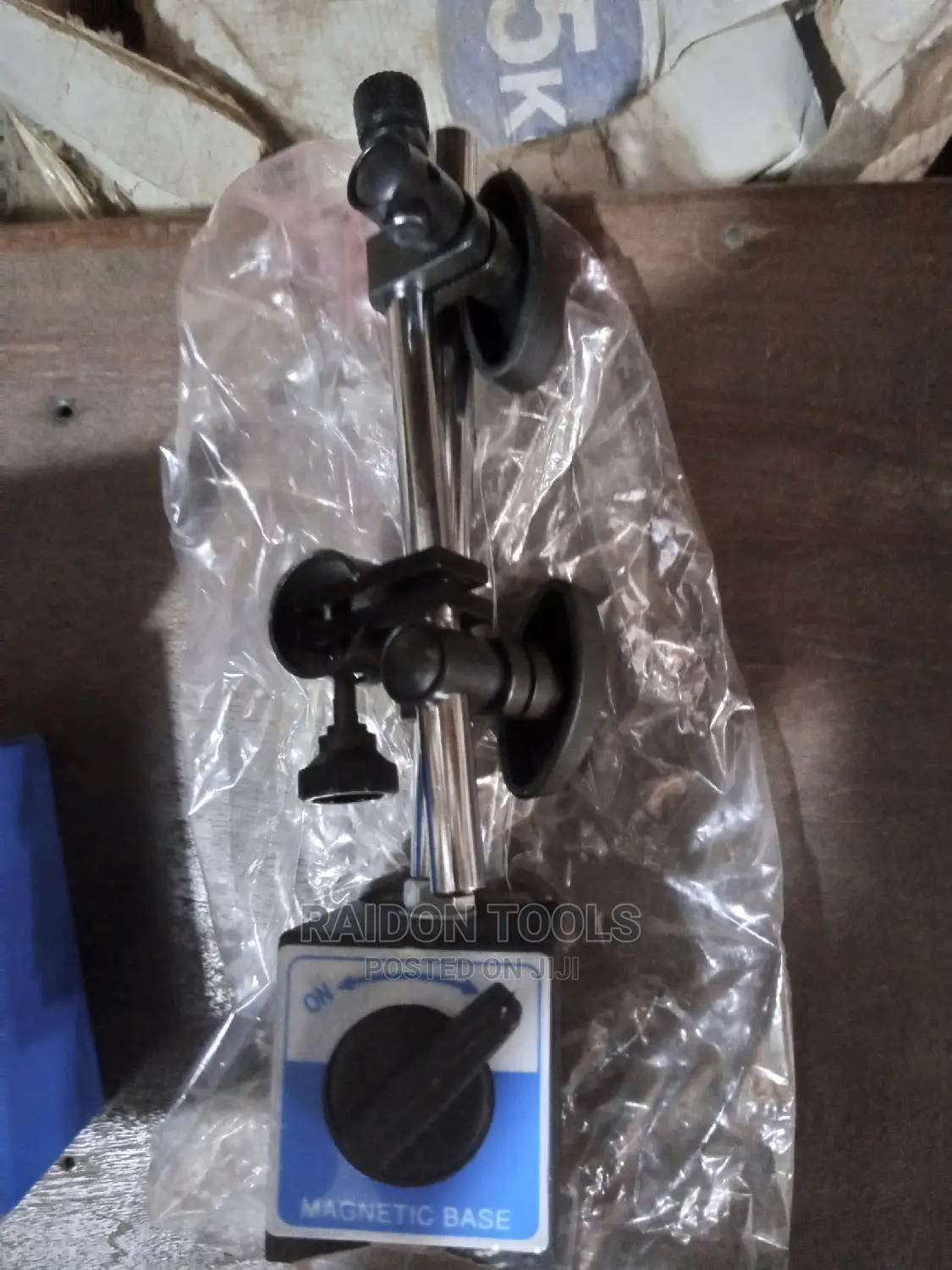 Magnetic Bass