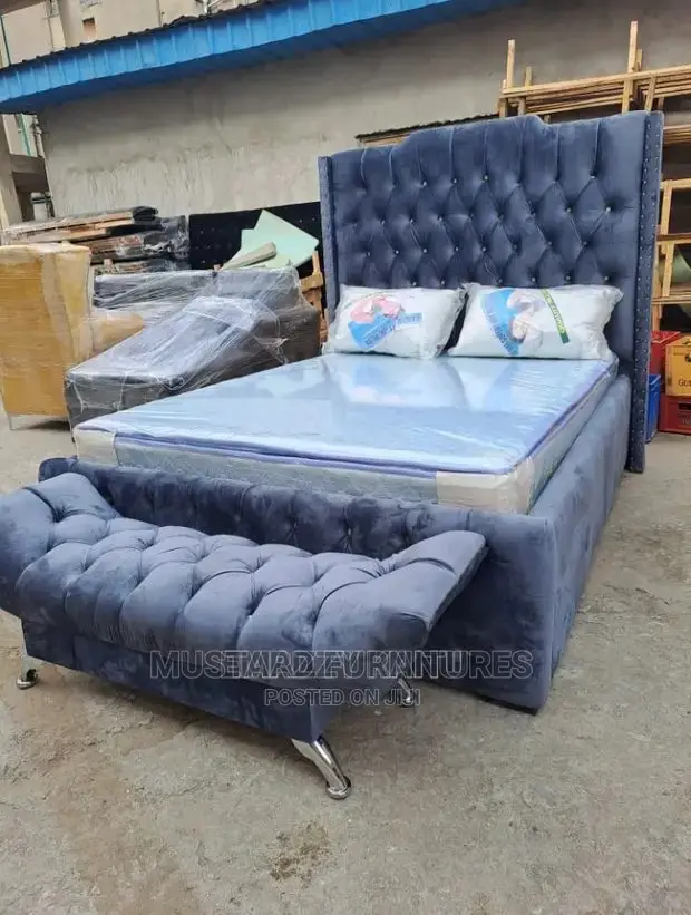 Modern 4.5 X 6ft High Back Rest Padded Bedframe.