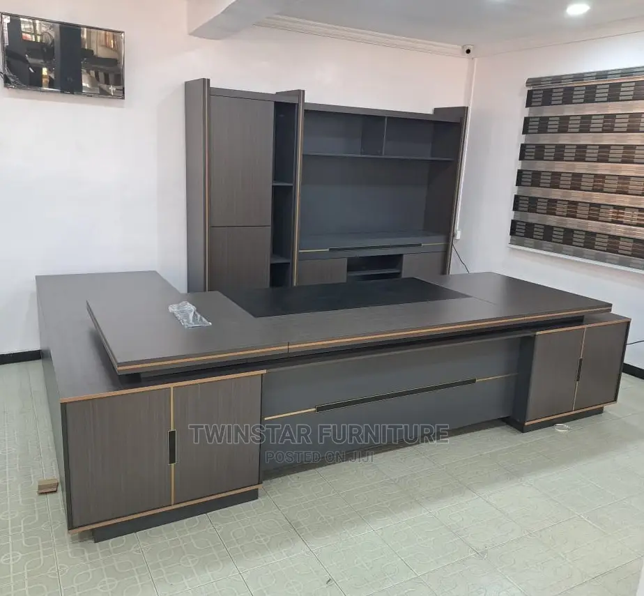 New Modern Executive Office Table 3mtr 3.2mtr