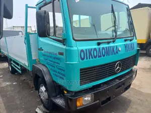 Mercedes Truck 814 20feet Big Axle