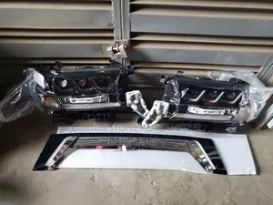 Head Lamp Land Cruiser 2021 Three Torch
