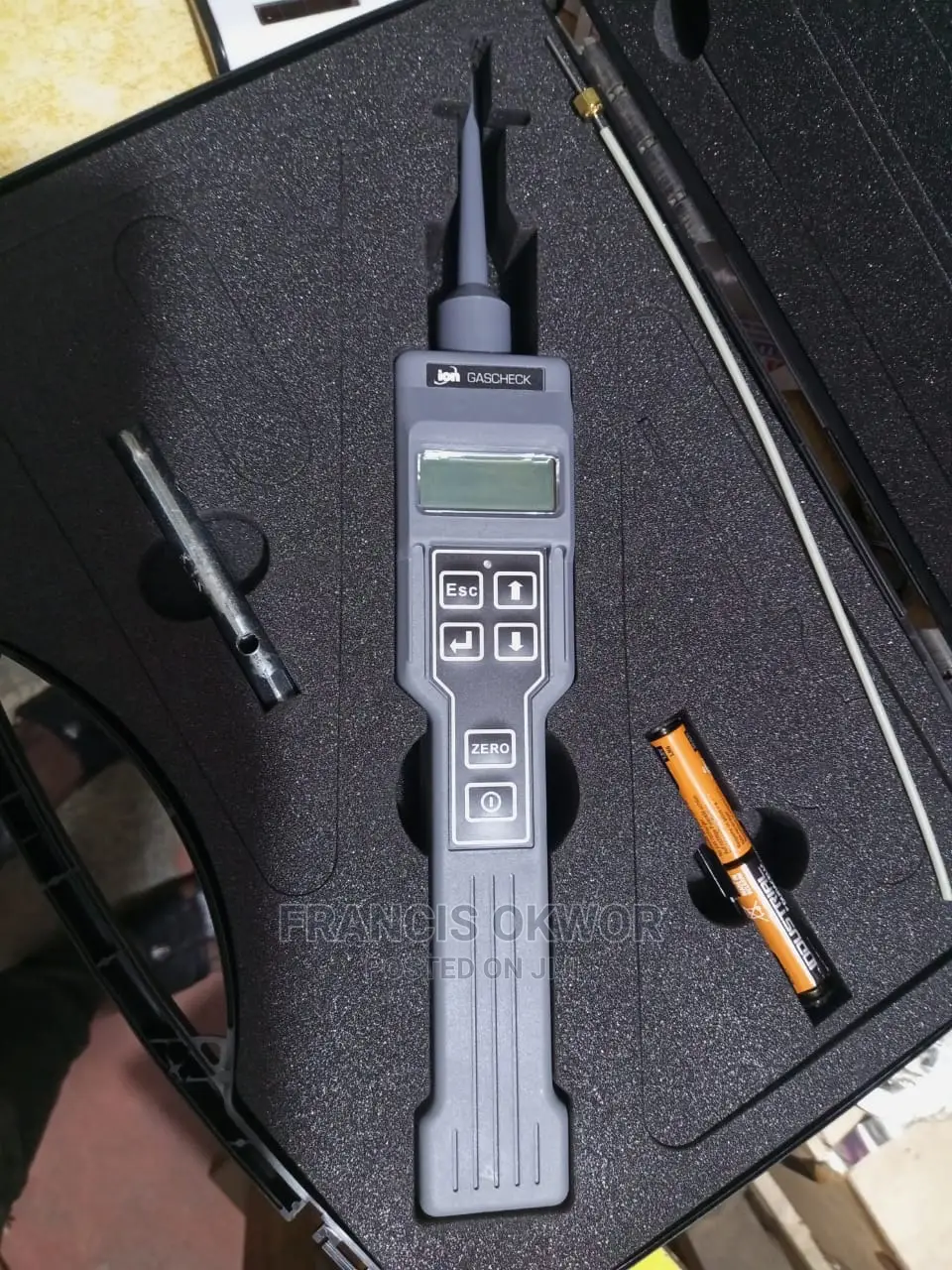 Gas Dectecting Machine.