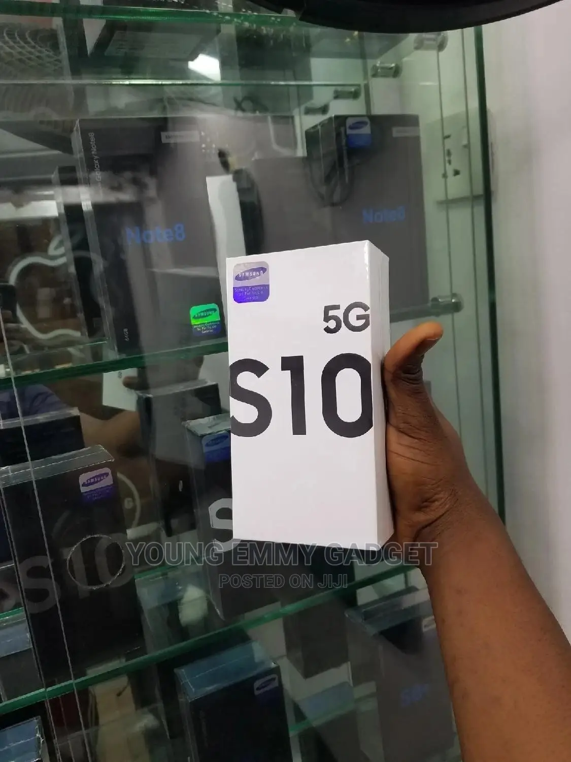 New Samsung Galaxy S10 5G 256 GB Black