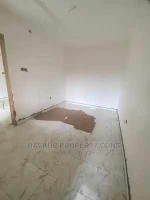Mini Flat in Ikorodu Road / Ilupeju for Sale
