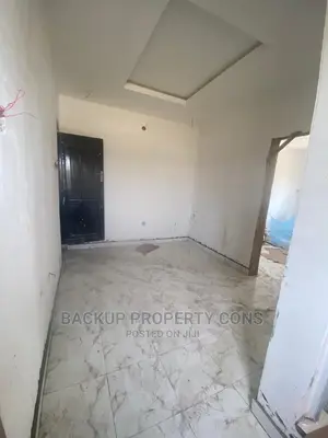 Mini Flat in Ikorodu Road / Ilupeju for Sale