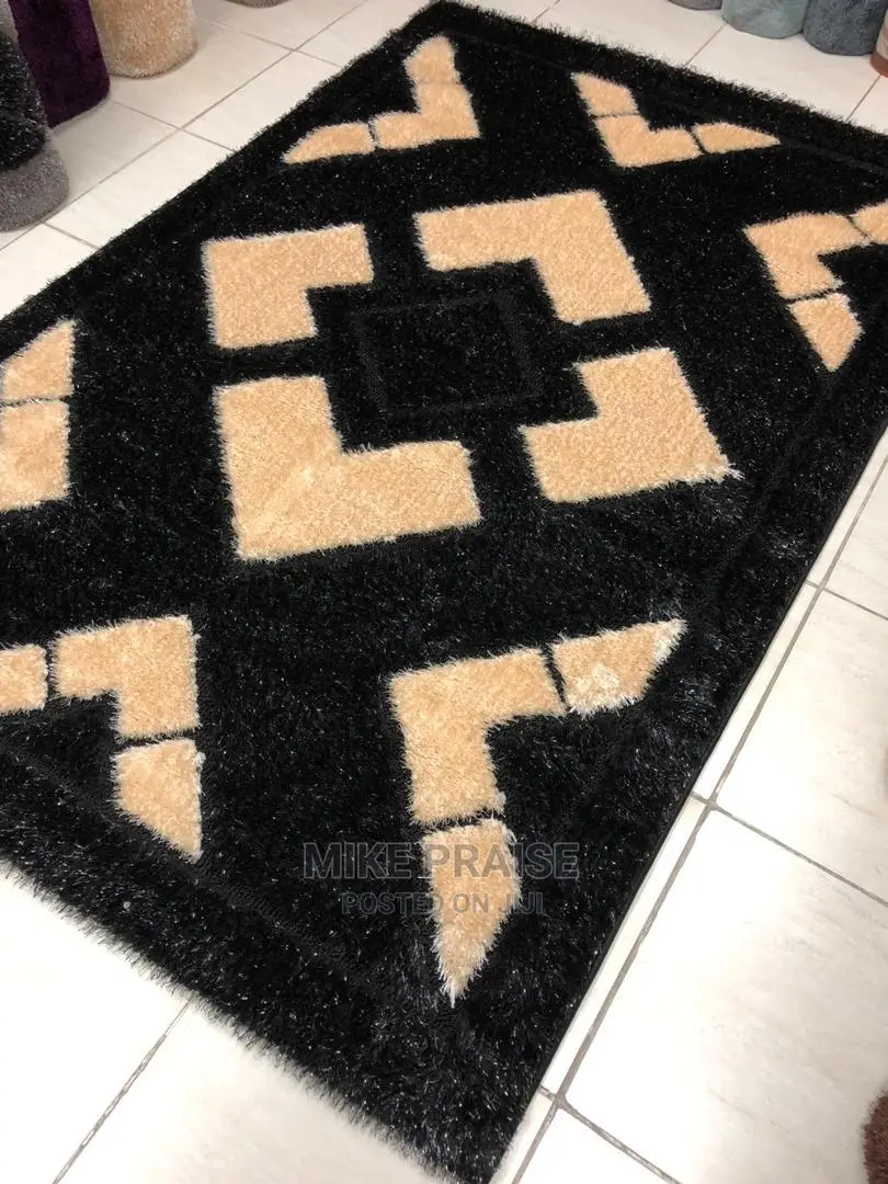 4ft by 6ft Center Rug