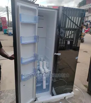 Brand New Hisense Side by Side Refrigerator/Mirror/External/