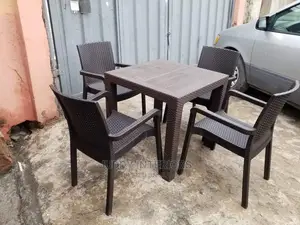 Restaurant Plastic Table Set of 4 Seaters