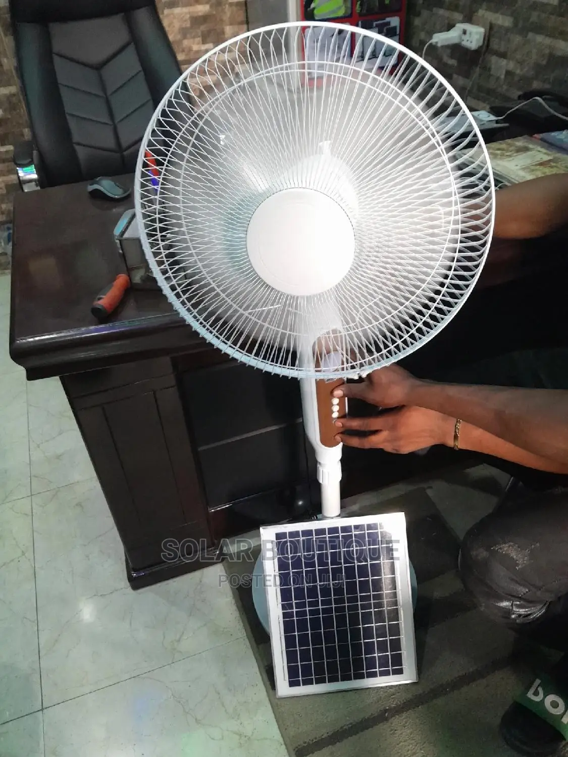 Rechargeable Fan With Solar Panel