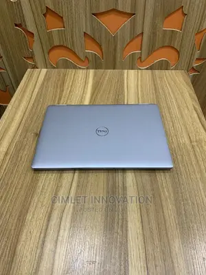 Laptop Dell Latitude 5320 16GB Intel Core I7 SSD 512GB