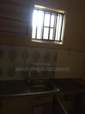 Mini Flat in Akoka for rent