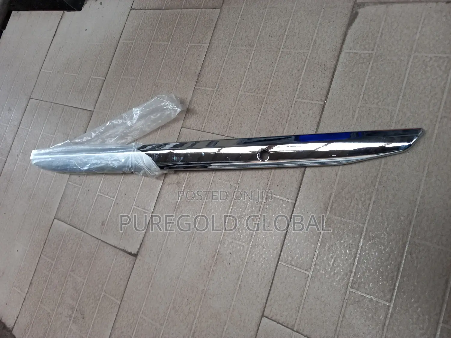 Corolla 2012 Boot Chrome