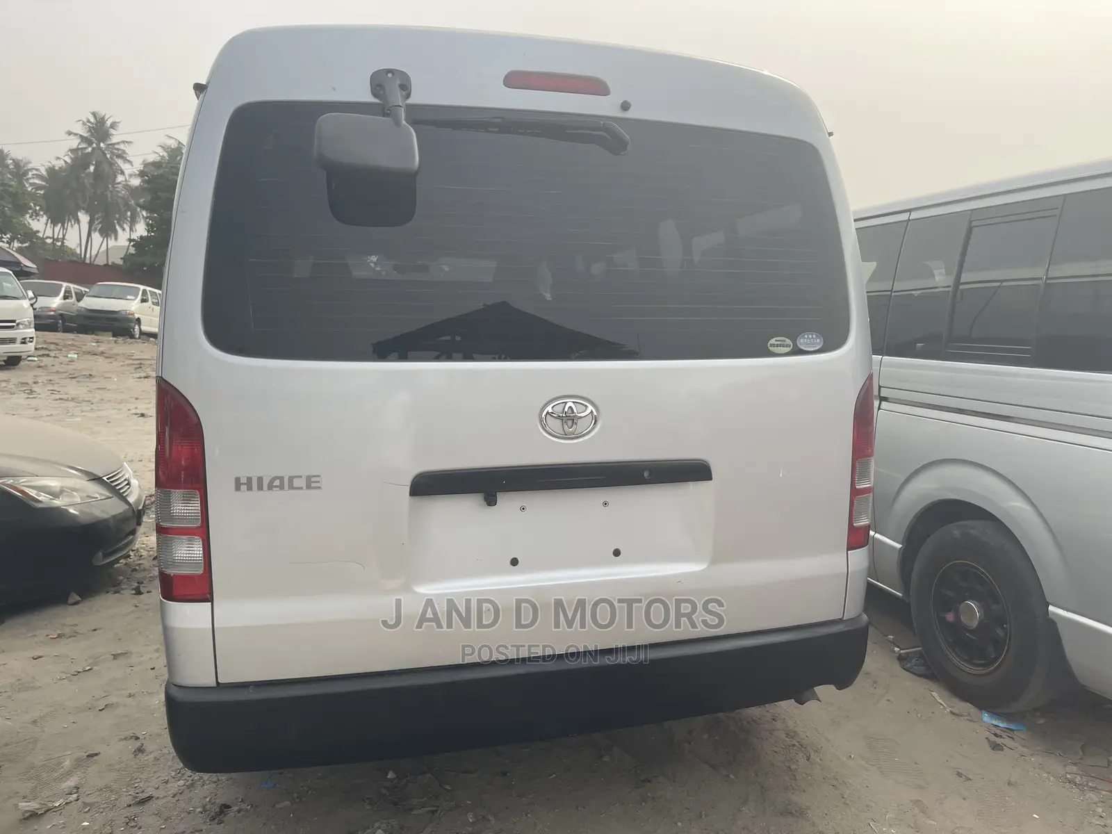 Toyota HiAce 2011 Grey